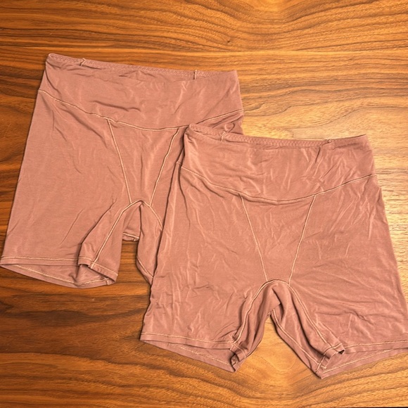 COPY - Lululemon UnderEase Super-High-Rise Shortie Women’s Underwear (price per… - Picture 7 of 9